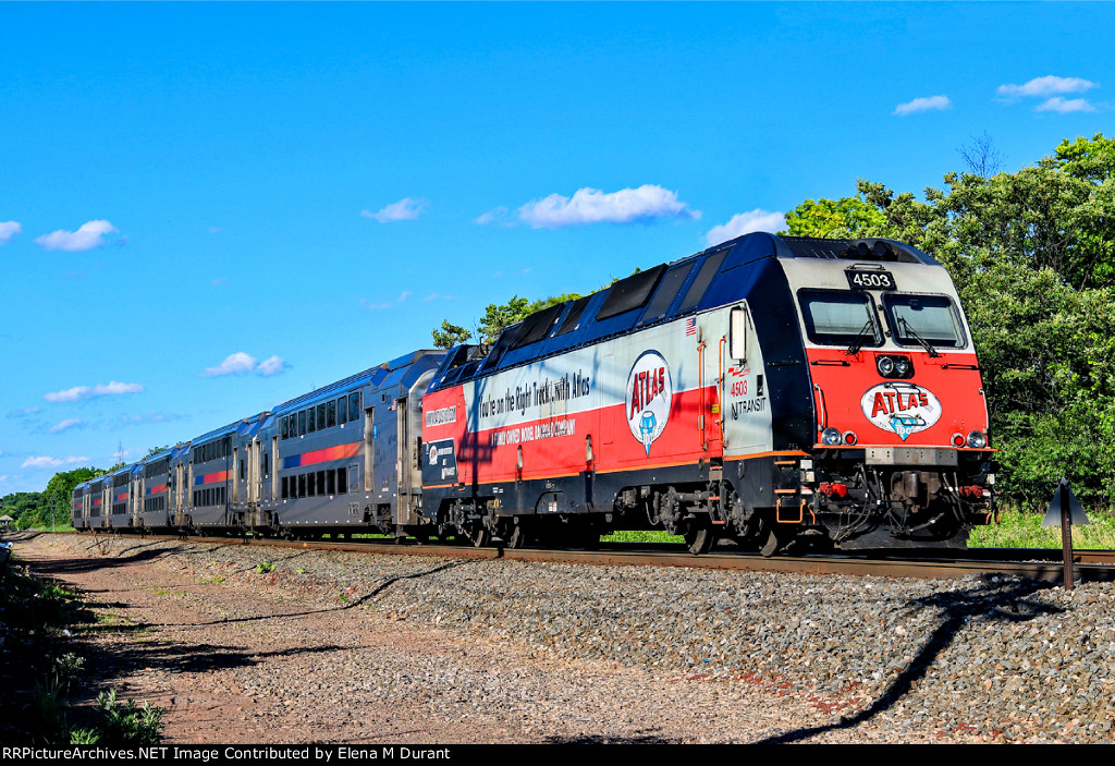 NJT 4503 on train 5528